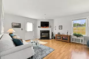 220 Belknap Dr, Pembroke, NH 03275 - Photo 12