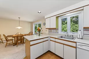 15L Bonnie Ln, Derry, NH 03038 - Photo 12