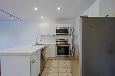 33 River Front Drive #7, Manchester, NH 03102 - Photo 6