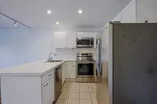 33 River Front Dr, Manchester, NH 03102 - Photo 6