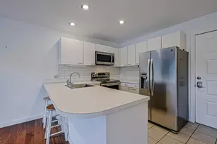 33 River Front Dr, Manchester, NH 03102 - Photo 4