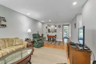 15B Angel Pt Cir, Goffstown, NH 03045 - Photo 16