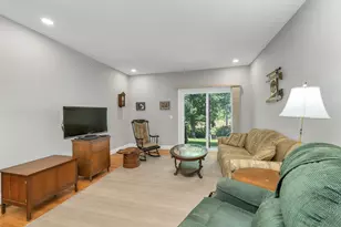 15B Angel Pt Cir, Goffstown, NH 03045 - Photo 14