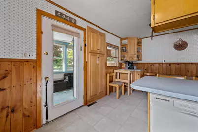 400 Forbush Avenue, Berlin, NH 03570 - Photo 8