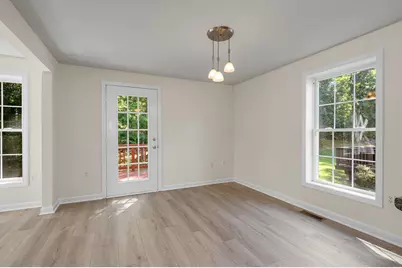 118 Barbara Lane, Hudson, NH 03051 - Photo 6
