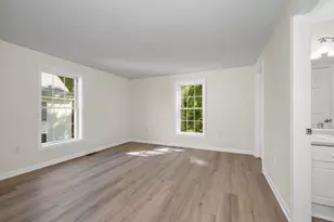 118 Barbara Ln, Hudson, NH 03051 - Photo 18
