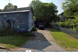 4 Warren St, Rochester, NH 03868 - Photo 1