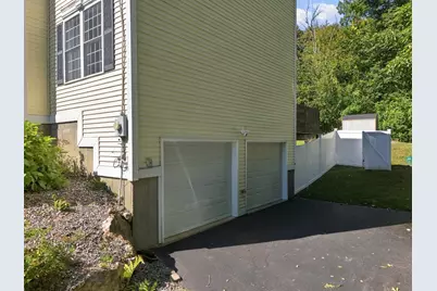 220 Arah Street, Manchester, NH 03104 - Photo 4