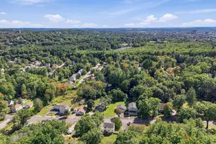 220 Arah St, Manchester, NH 03104 - Photo 8