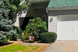 39 Aspen Dr, Atkinson, NH 03811 - Photo 2