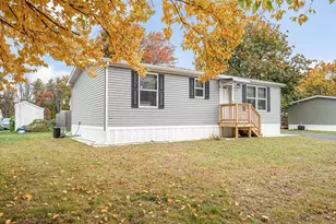 41 B St, Seabrook, NH 03874 - Photo 2