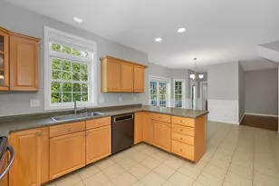 50 Tumble Rd, Bedford, NH 03110 - Photo 4