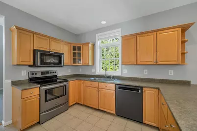 50 Tumble Road, Bedford, NH 03110 - Photo 8