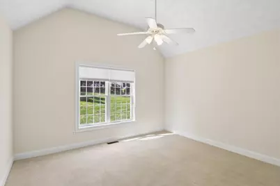 27 Saint Andrews Way, Londonderry, NH 03053 - Photo 14