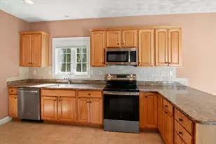 27 St Andrews Way, Londonderry, NH 03053 - Photo 8
