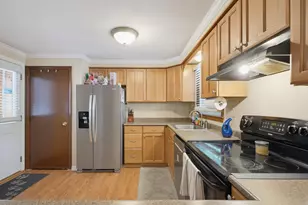 33 Belmont Dr, Merrimack, NH 03054 - Photo 8