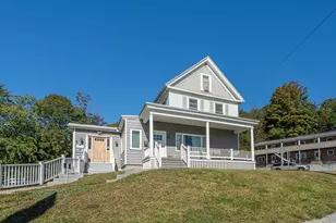 142A Broadway St, Dover, NH 03820 - Photo 2