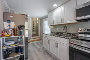 142A Broadway St, Dover, NH 03820 - Photo 18