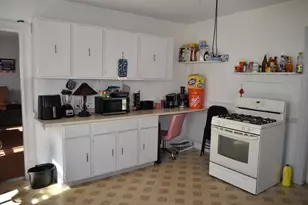 429 Wilson St, Manchester, NH 03103 - Photo 20