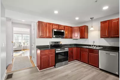 162 Karatzas Avenue, Manchester, NH 03104 - Photo 10