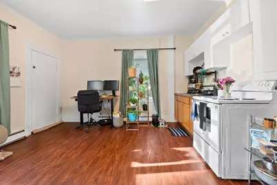170 Oakland Avenue, Manchester, NH 03109 - Photo 6