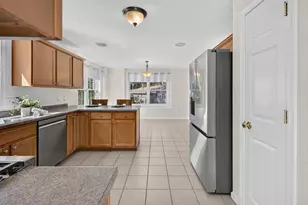 233 N Main St, Salem, NH 03079 - Photo 8