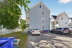 17 Hevey St, Manchester, NH 03102 - Photo 40