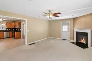 216 Kearsage Dr, Pembroke, NH 03275 - Photo 16
