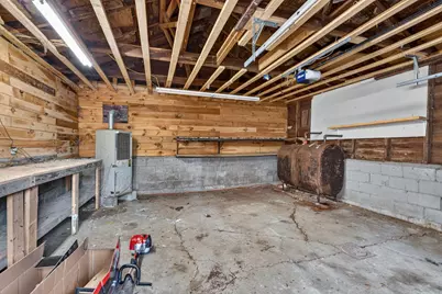 27 Spofford Street, Claremont, NH 03743 - Photo 12