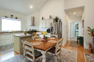 186 Kinsley St, Nashua, NH 03060 - Photo 4