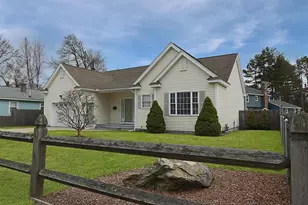186 Kinsley St, Nashua, NH 03060 - Photo 1