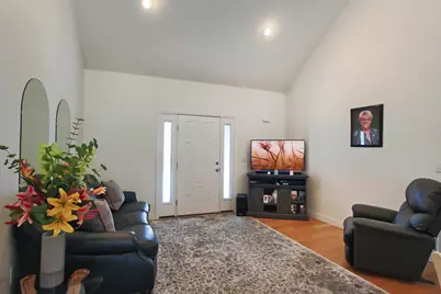 186 Kinsley Street, Nashua, NH 03060 - Photo 6