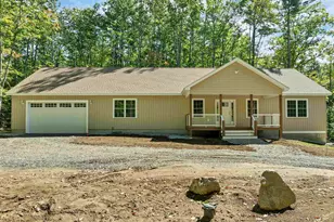 44 Lincoln Dr, Moultonborough, NH 03254 - Photo 2