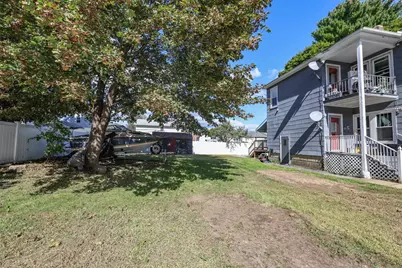 137 Frederick Street, Manchester, NH 03102 - Photo 4