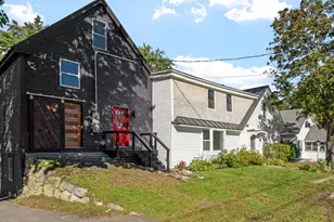 31 Valley St, Keene, NH 03431 - Photo 4