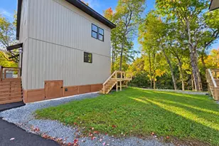 196 Washington St, Littleton, NH 03561 - Photo 24