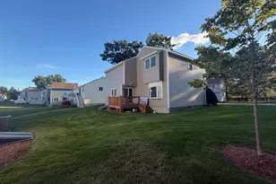 9 Fenwick St, Nashua, NH 03063 - Photo 4