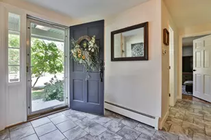 14 Birch Hill Dr, Nashua, NH 03063 - Photo 18