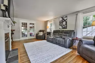 14 Birch Hill Dr, Nashua, NH 03063 - Photo 12