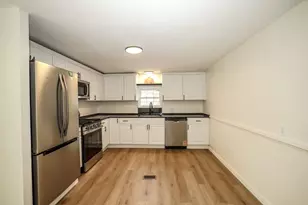 4 Briarwood Dr, Merrimack, NH 03054 - Photo 4
