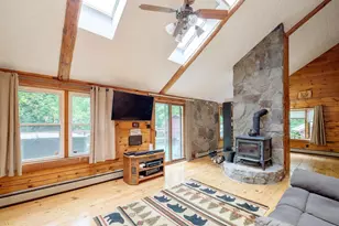 52 Island Pond Rd, Derry, NH 03038 - Photo 8