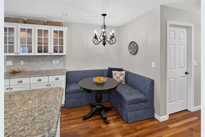 73 Bower Street, South Burlington, VT 05403 - Photo 8