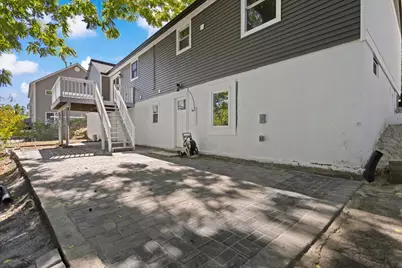 755 Mammoth Road, Manchester, NH 03104 - Photo 8