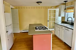 59 Riverview Pl, Manchester, NH 03104 - Photo 6