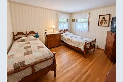 6 Alexander Drive, Manchester, NH 03109 - Photo 14