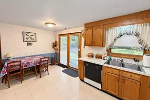 6 Alexander Dr, Manchester, NH 03109 - Photo 12