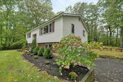 9 Epping Woods Road, Epping, NH 03042 - Photo 2