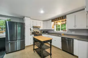 9 Epping Woods Rd, Epping, NH 03042 - Photo 4