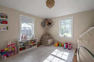 26 Saint Josephs Dr, Nashua, NH 03060 - Photo 10