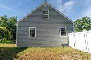 26 Saint Josephs Dr, Nashua, NH 03060 - Photo 34